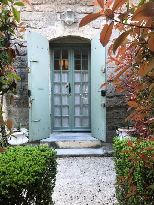 Ulysse, Appartement Spacieux Au Centre Historique D'Uzes En Rez-De-Chaussee Avec Exterieur, Proche Parking Des Marroniers エクステリア 写真